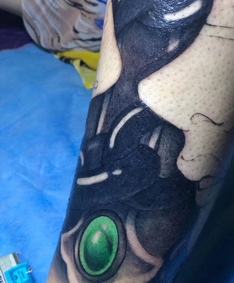 参赛作品第一天纹身图片_腿部欧美写实纹身图案