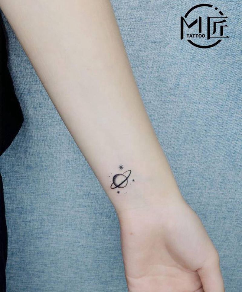 小清新纹身纹身图片_手臂几何星球小清新星系纹身图案