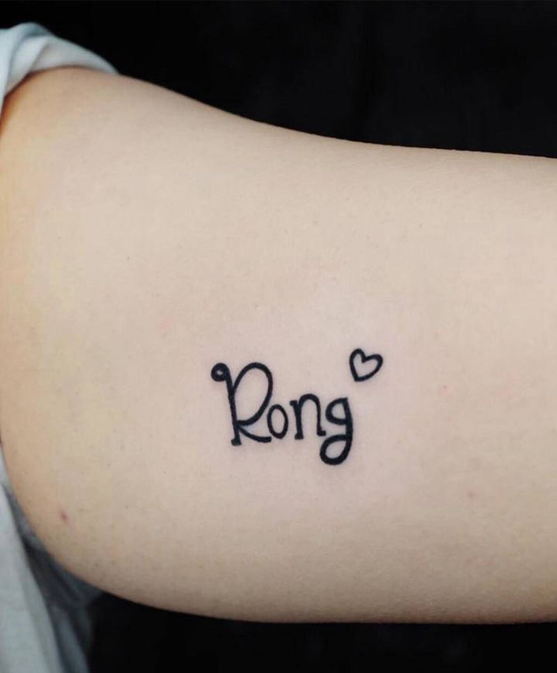 花字体纹身纹身图片_手臂花体字字母设计小清新线条纹身图案