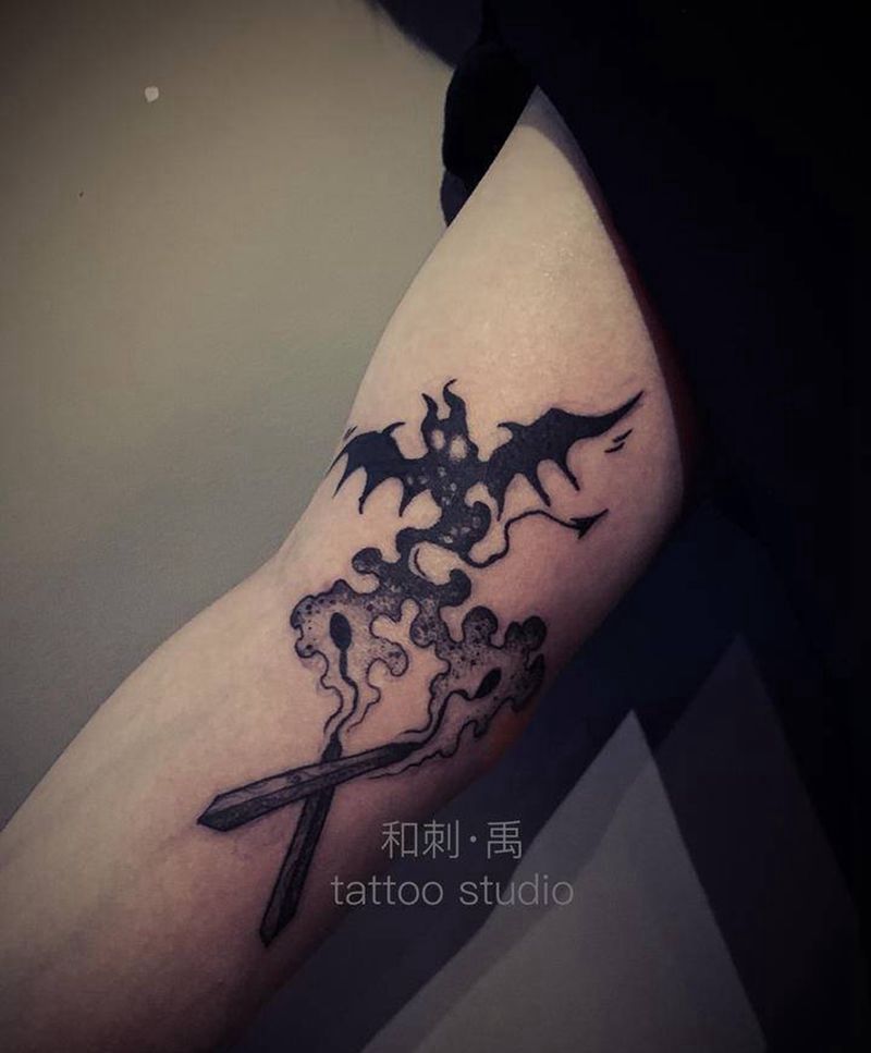 欧美小图纹身图片_手臂Old School纹身图案