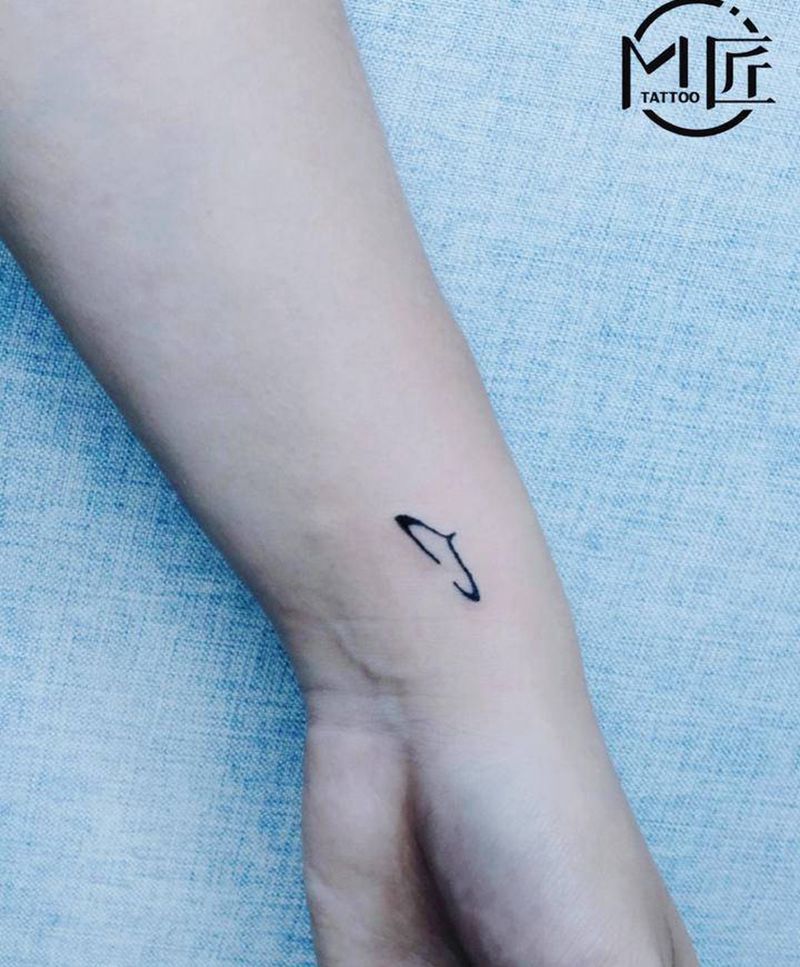 小清新纹身纹身图片_手臂几何衣架线条简约纹身图案