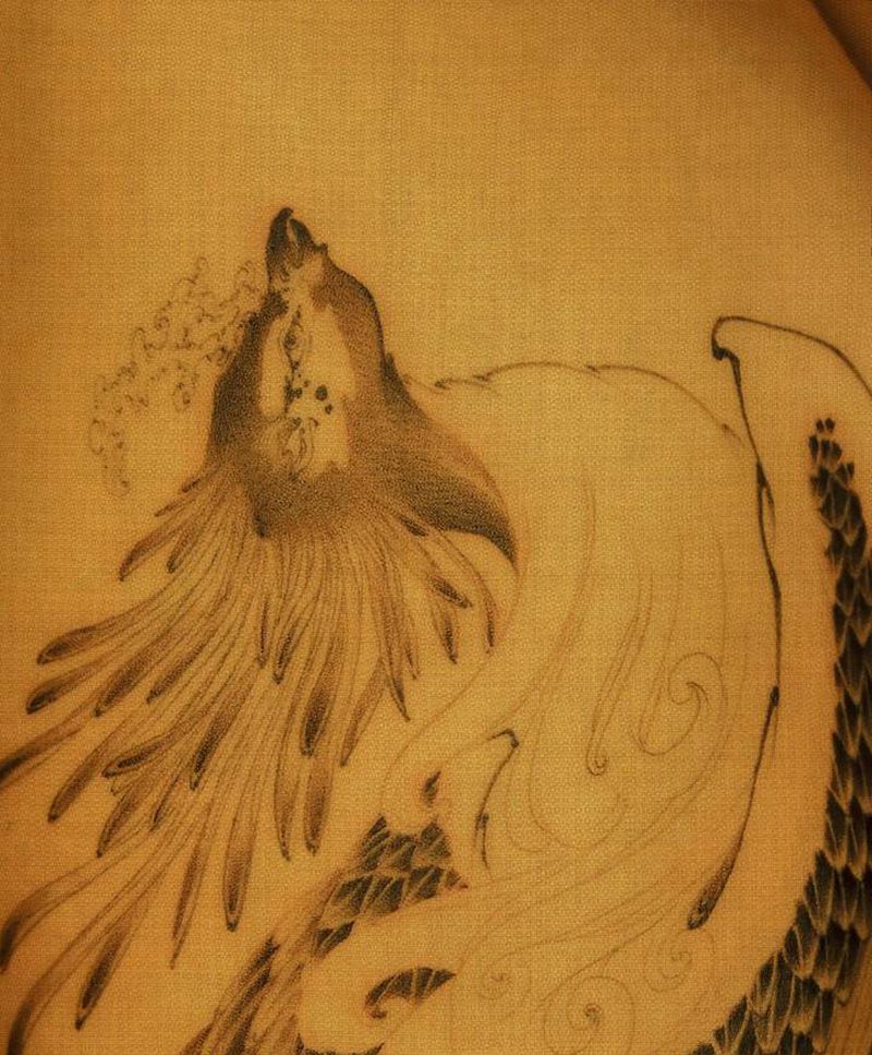 涅槃纹身图片_胸部臀部新传统水墨国画凤凰纹身图案