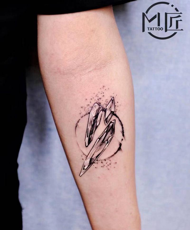 水晶纹身图片_手臂欧美写实水晶纹身图案