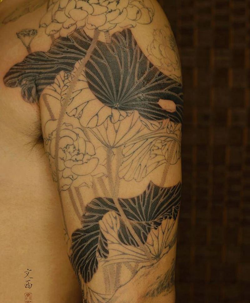 芙蓉出水图纹身图片_手臂手部老传统新传统芙蓉荷叶中国风纹身图案