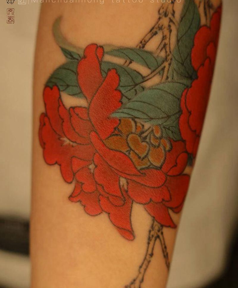 山茶花，修改上色纹身图片_手部手臂新传统老传统山茶花树叶枝干纹身图案