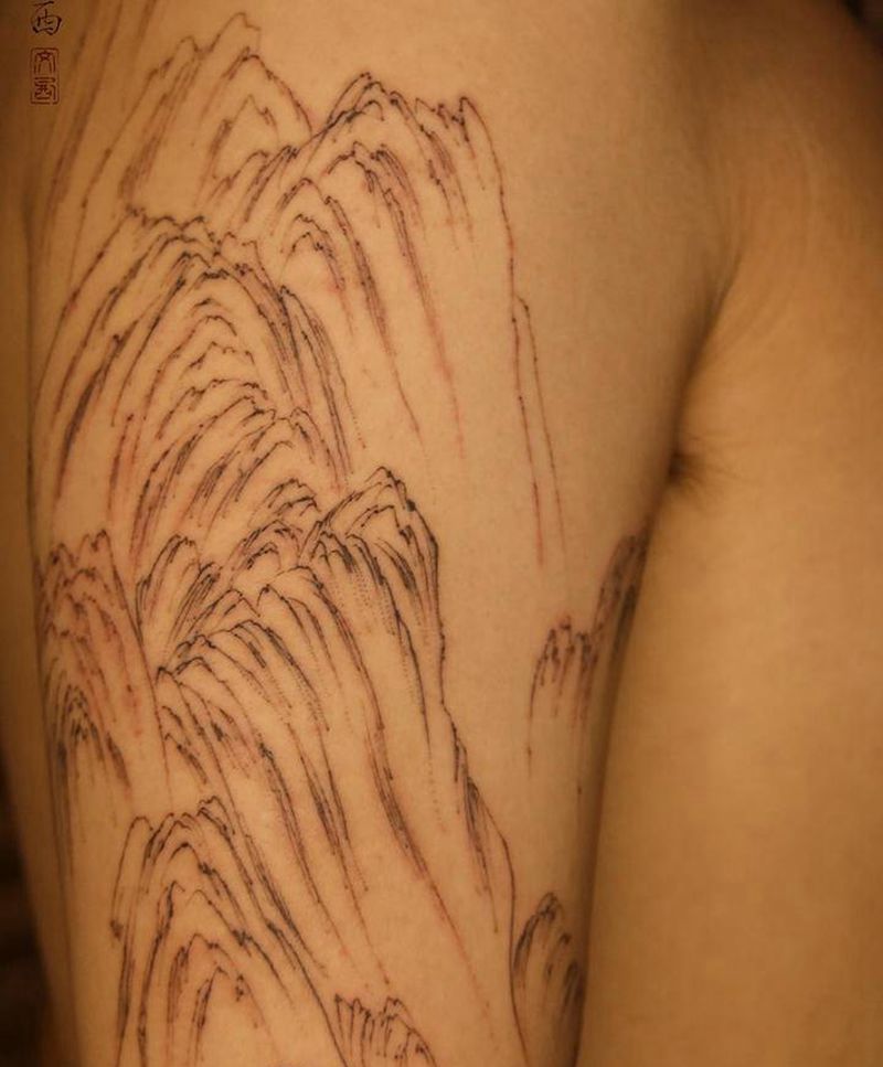 千里江山图纹身图片_手臂手部新传统水墨山水国风国画纹身图案