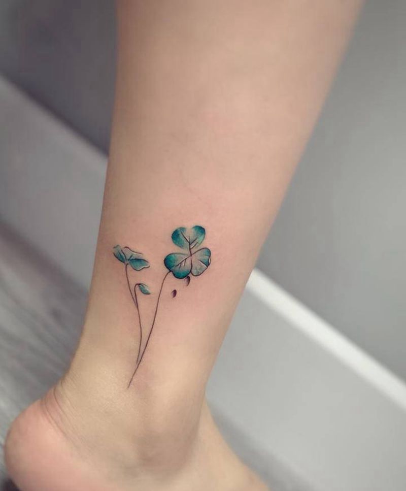 三叶草纹身图片_脚部腿部水彩水墨脚步纹身三叶草纹身水彩纹身纹身图案