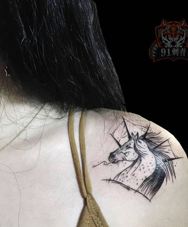 暗黑小马纹身图片_马纹身图案
