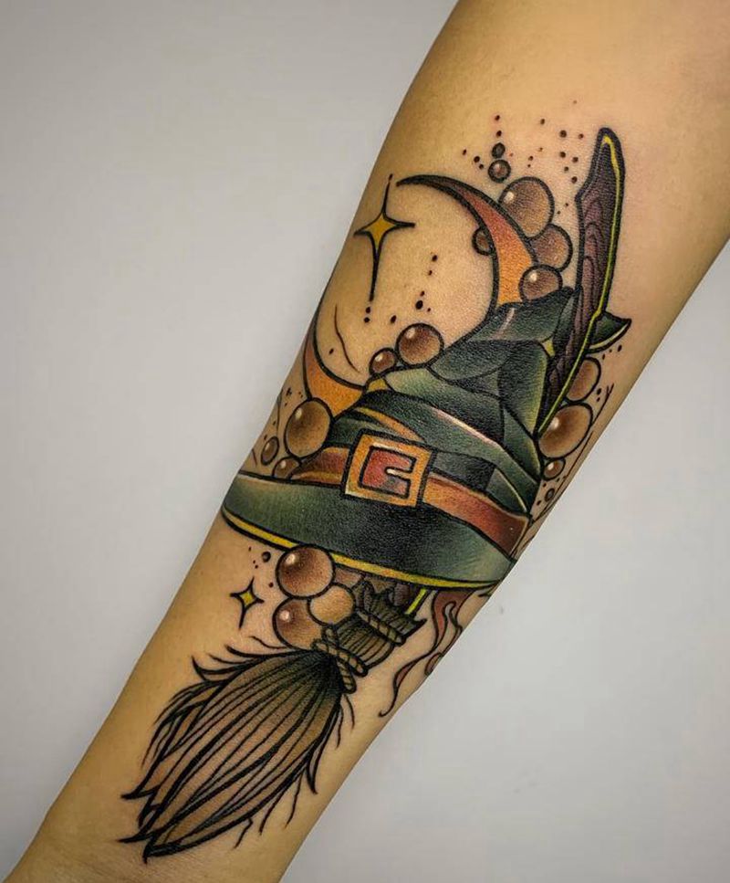 魔法遮盖纹身图片_手臂手部New School欧美写实魔法帽遮盖纹身小臂纹身纹身图案