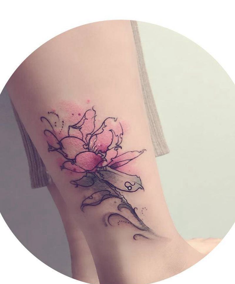 水彩小花纹身图片_脚部腿部水彩水墨花纹身水彩花脚踝花纹身图案