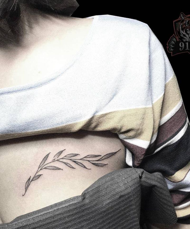 叶子纹身图片_胸部叶子纹身图案