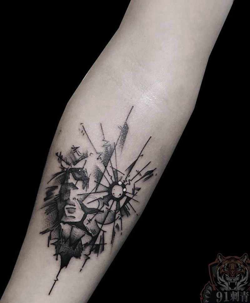 狮子纹身图片_手臂几何狮子纹身图案