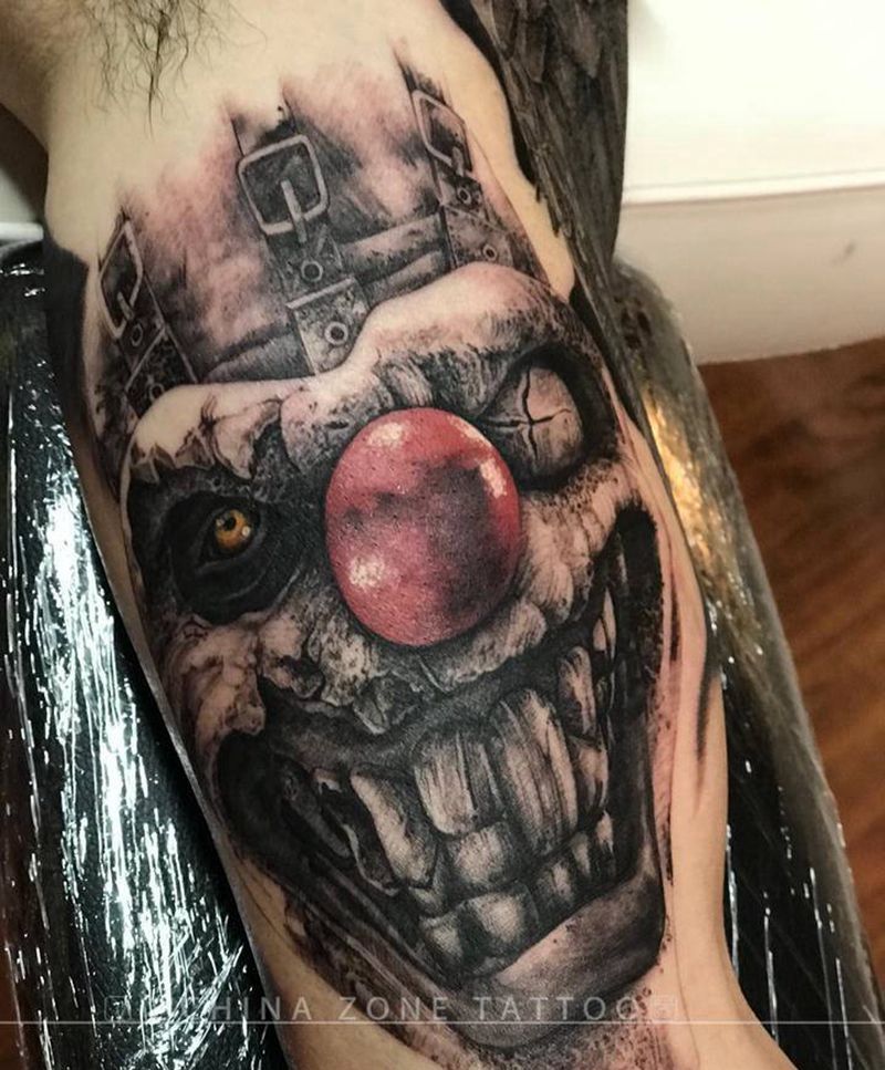 小丑纹身图片_手部新传统欧美写实小丑欧美写实素描纹身图案