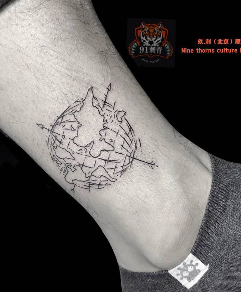 海洋地图纹身图片_脚部几何海洋地图纹身图案