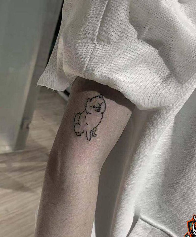 手臂小狗纹身图片_手臂几何狗纹身图案
