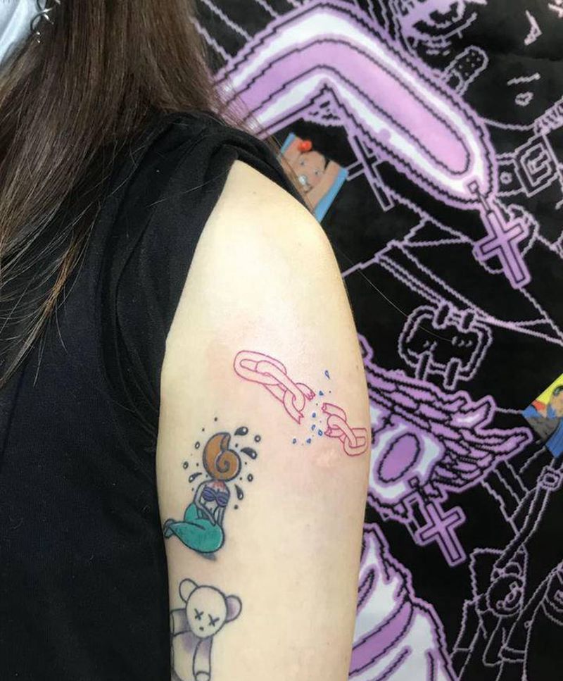 铁链纹身图片_手臂纹身图案