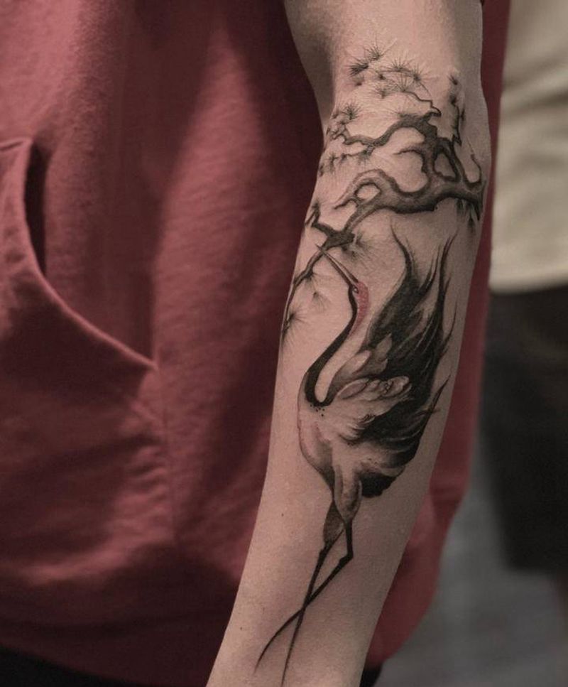 鹤纹身图片_水墨纹身图案