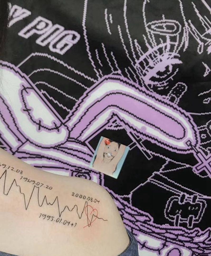 心电图纹身图片_肩部图腾几何纹身图案