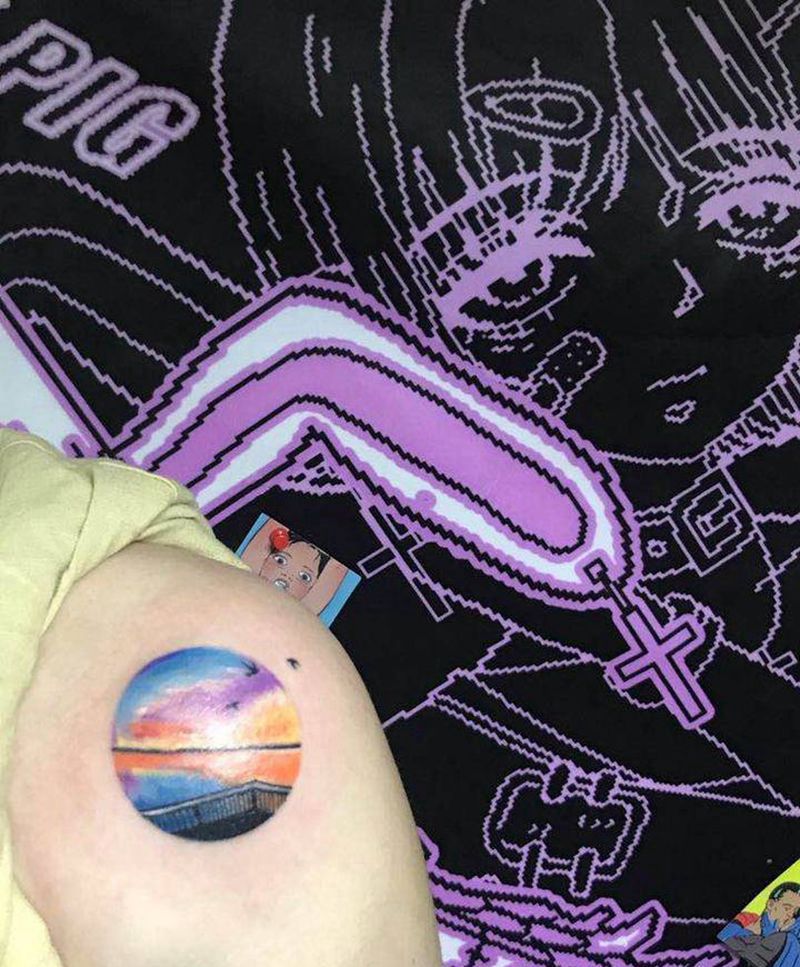 小清新纹身图片_肩部水彩水墨纹身图案