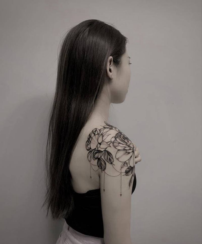 素花包肩纹身图片_肩部手臂几何点刺花纹身肩头素花素花纹身图案