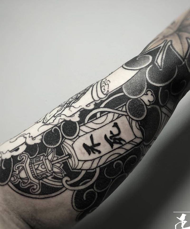 不死御守纹身图片_手臂老传统Old School御守符咒命纹身图案