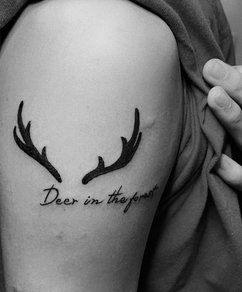 鹿角字母纹身图片_手臂图腾鹿角字母纹身图案