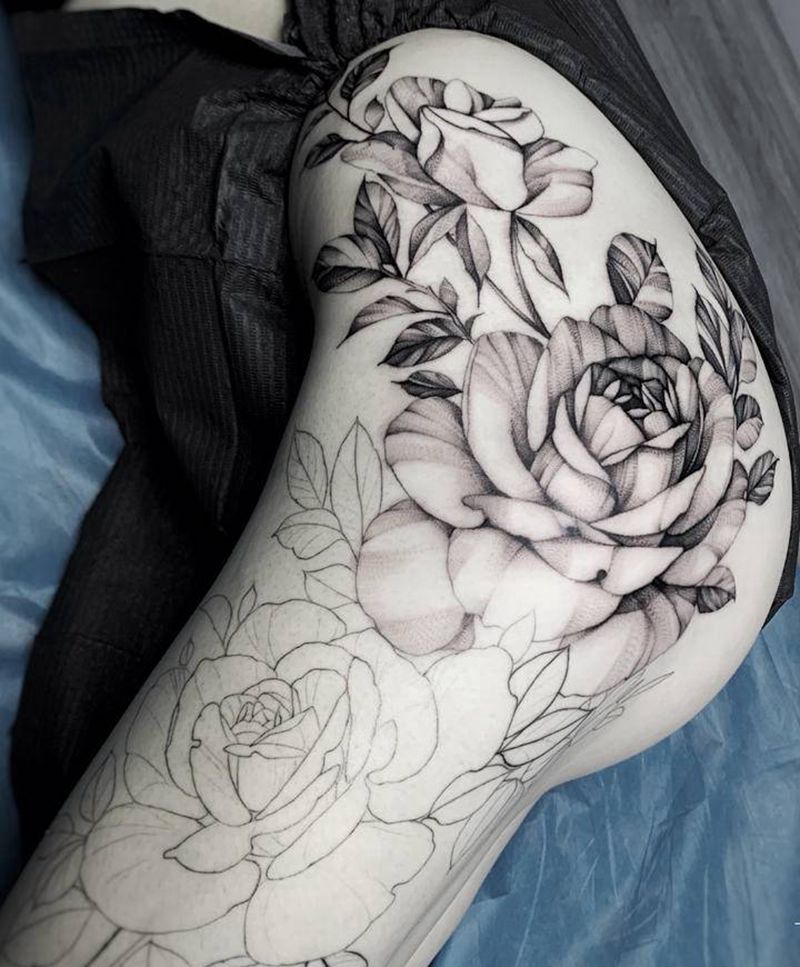 大腿素花纹身图片_腿部臀部点刺图腾花素花点刺花纹身图案