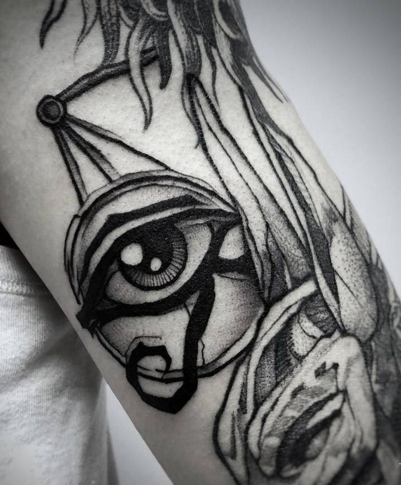 荷鲁斯之眼纹身图片_手臂肩部点刺图腾埃及眼睛荷鲁斯纹身图案