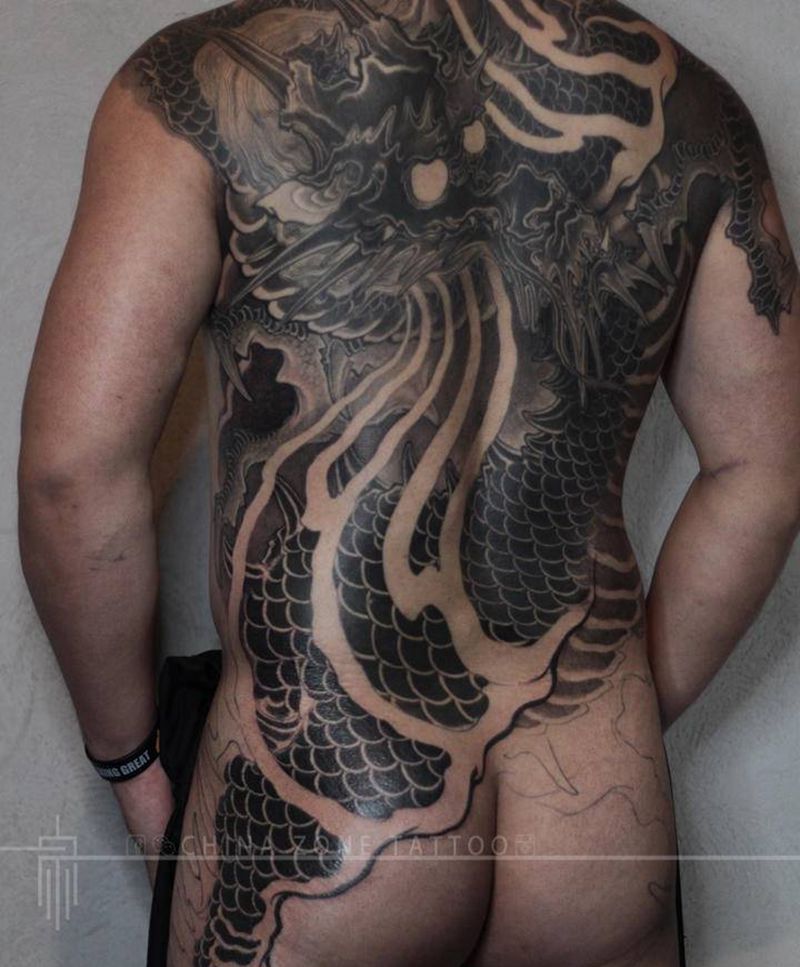 王位作品纹身图片_背部腿部新传统水墨龙龍火纹身图案