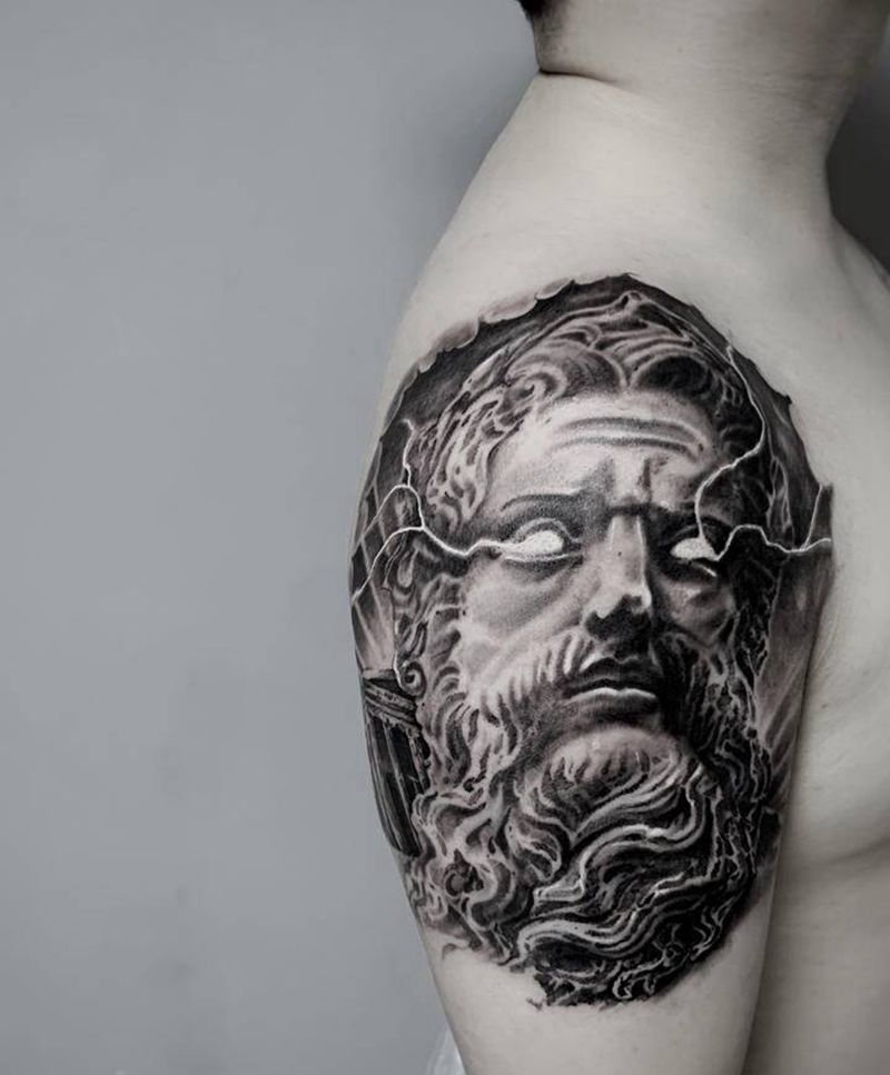 宙斯纹身图片_肩部手臂欧美写实点刺希腊神话天神众神纹身图案