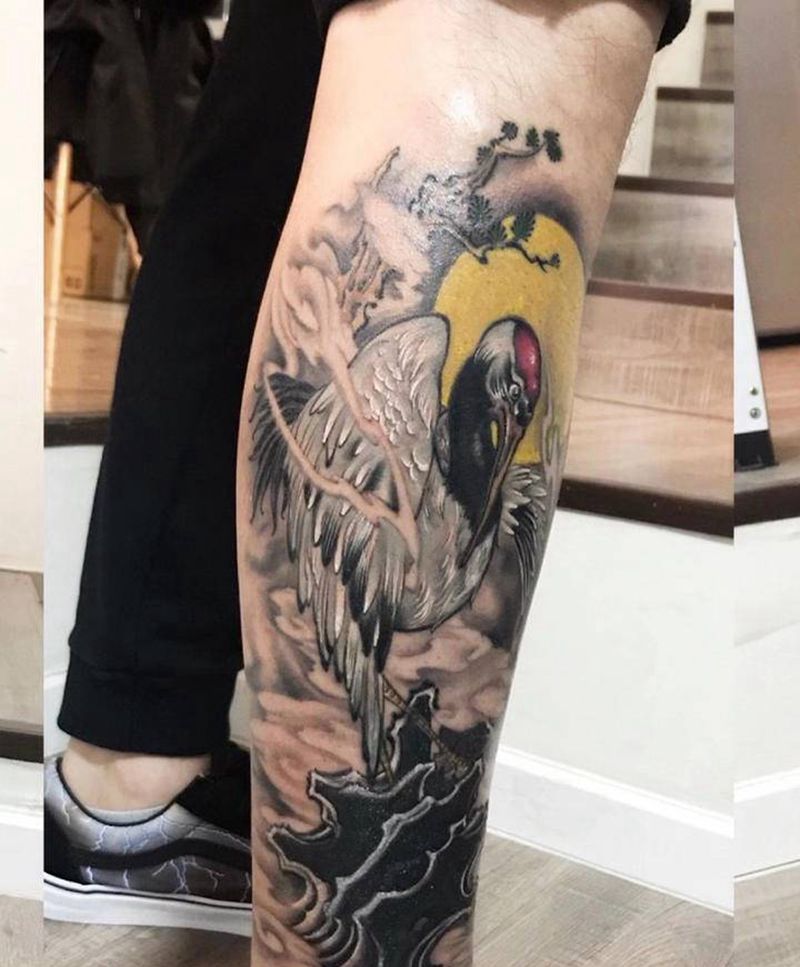 仙鹤纹身纹身图片_腿部新传统仙鹤纹身图案