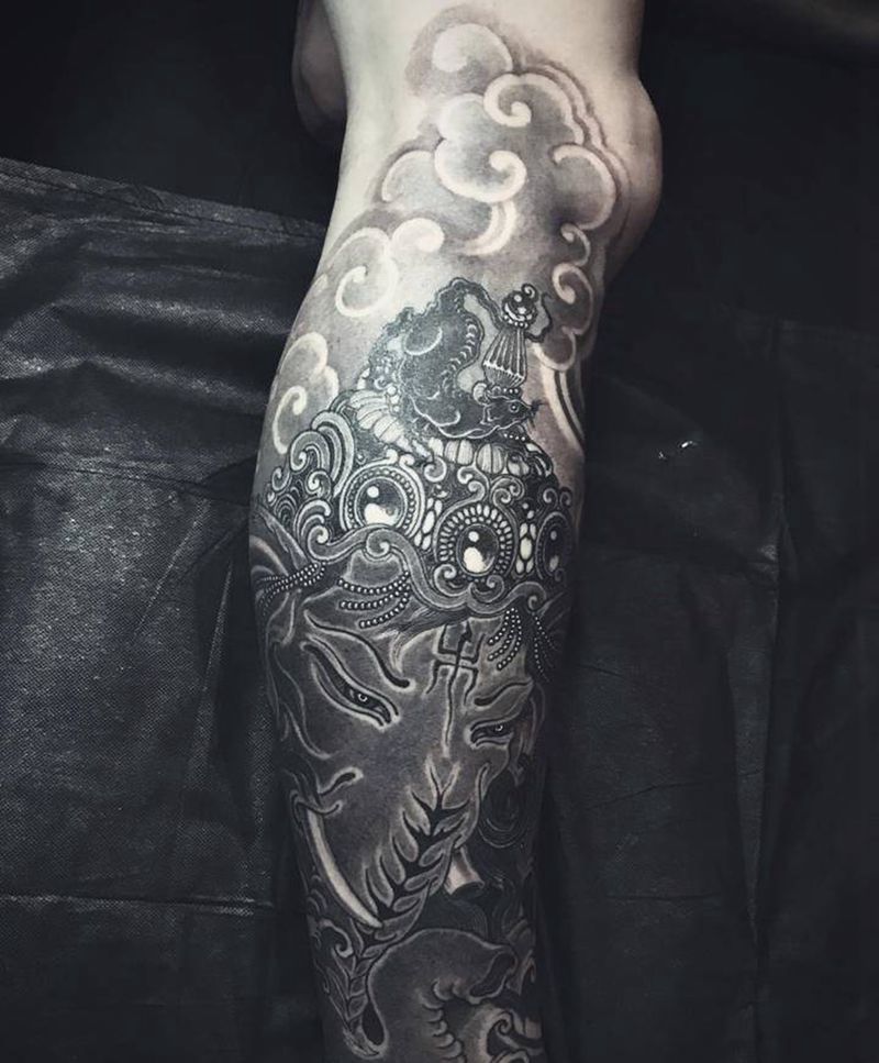 象神小腿纹身图片_腿部脚部新传统水墨象神鼠小腿纹身图案