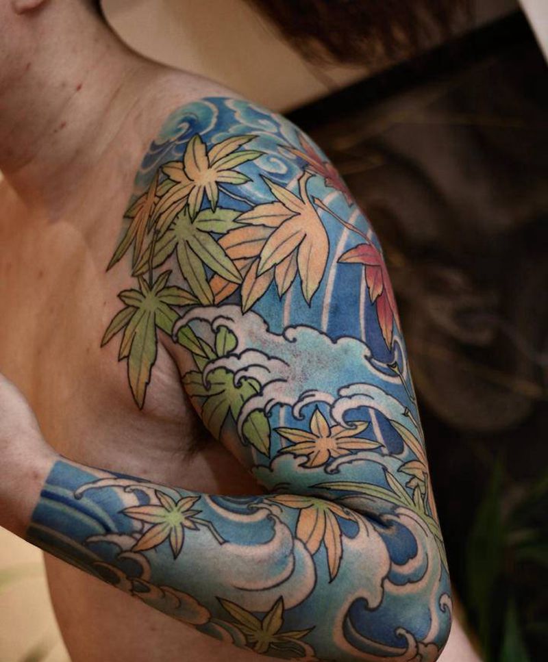 彩色水浪花臂纹身图片_手臂新传统水浪花臂传统花臂纹身图案