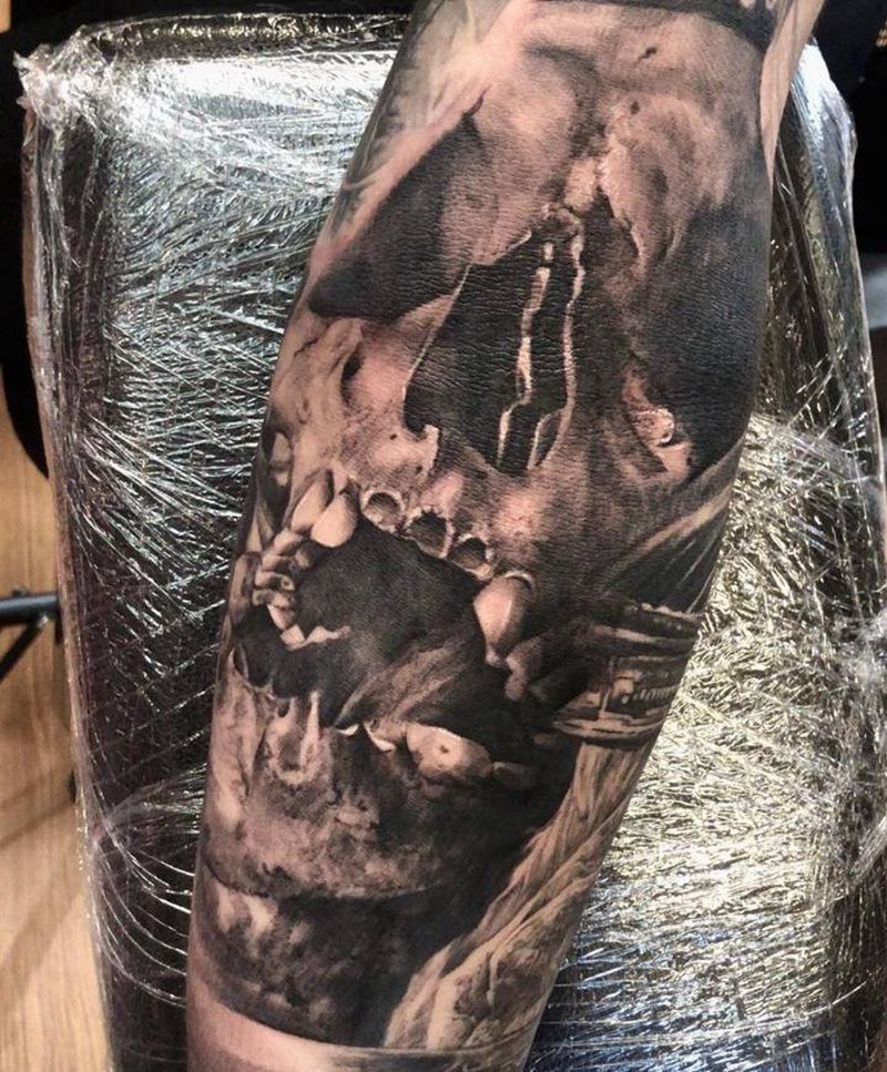 花臂局部,骷髅纹身图片_手臂欧美写实纹身图案