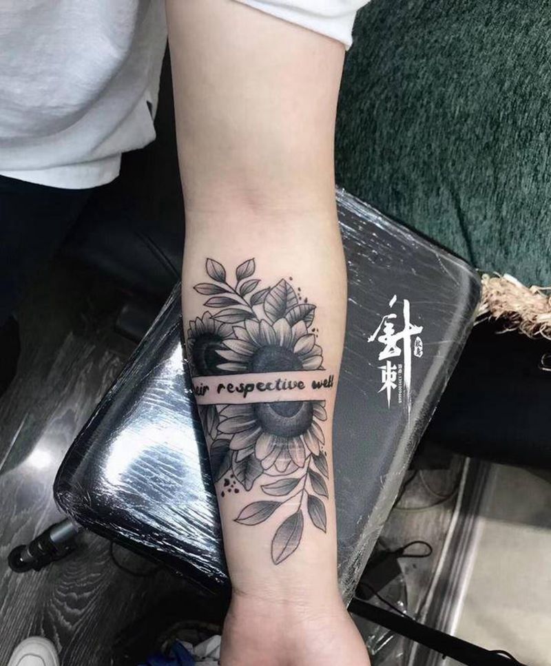 向日葵遮疤纹身图片_手臂纹身图案