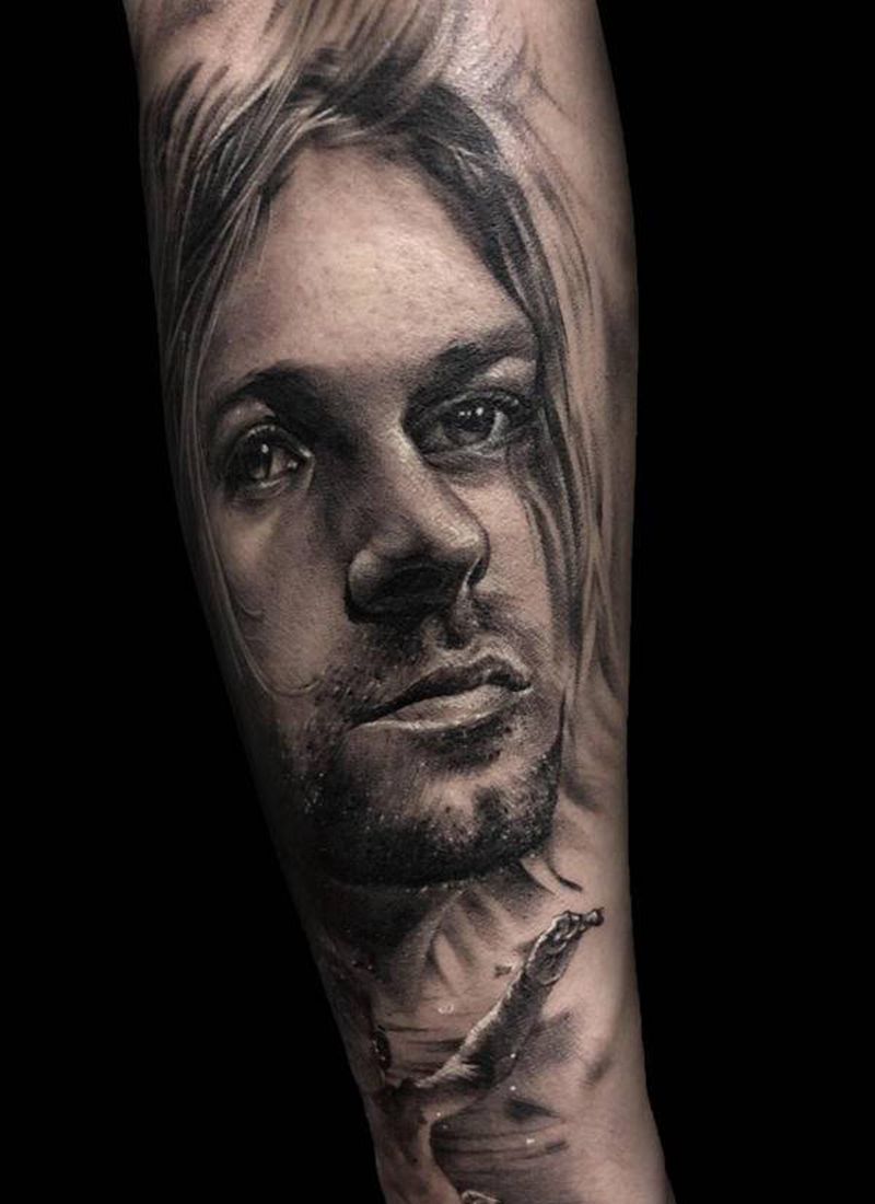 歌神纹身图片_手臂欧美写实纹身图案