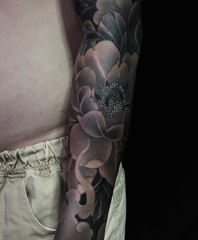 拼接花臂纹身图片_新传统纹身图案