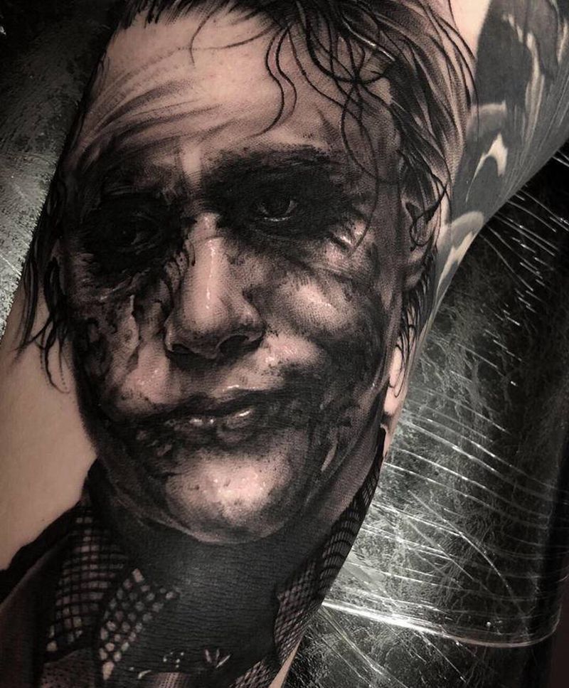 小丑纹身图片_手臂欧美写实纹身图案