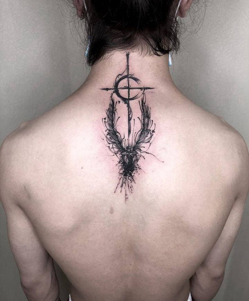 小天使纹身图片_背部几何天使纹身图案