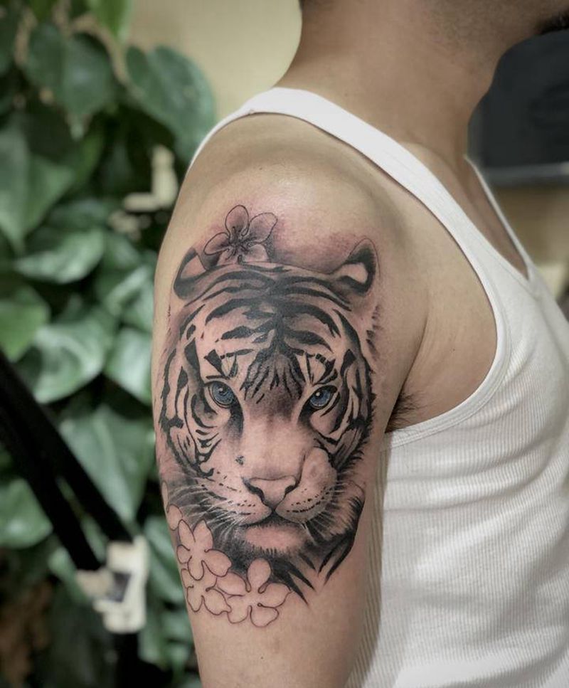 老虎纹身图片_肩部纹身图案