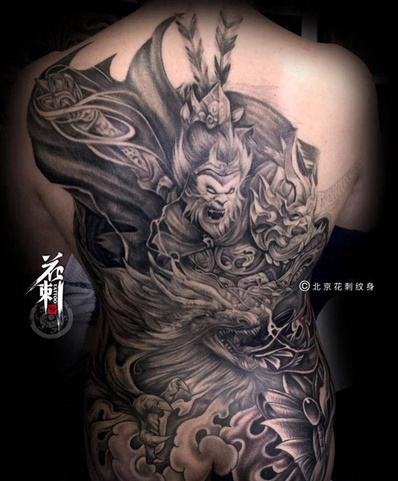 原创 斗战胜佛纹身图片_背部老传统纹身图案