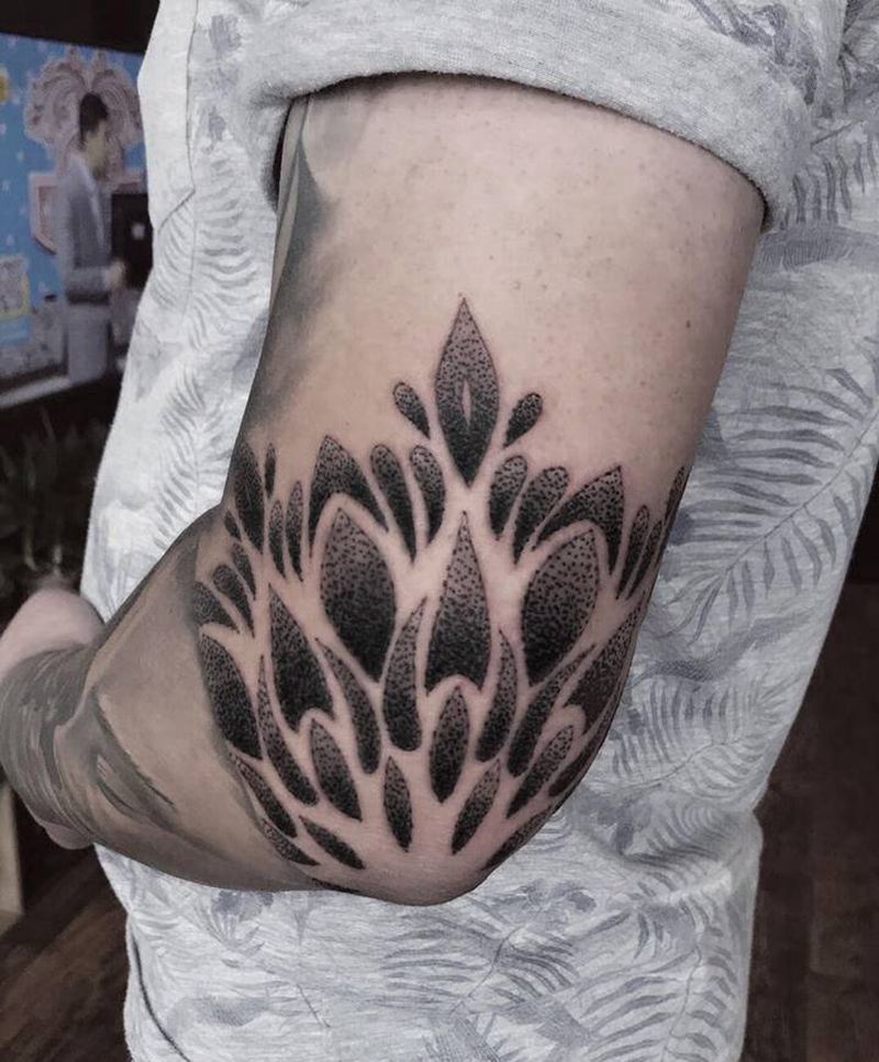 火爆胳膊肘纹身图片_点刺纹身图案