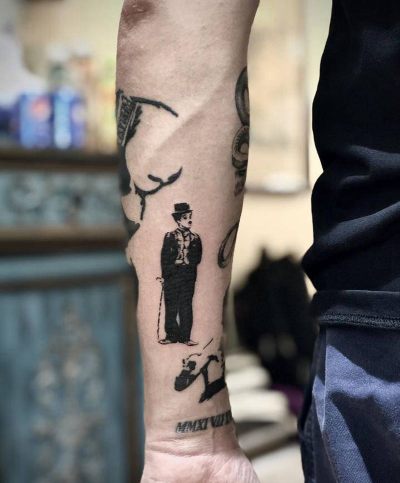卓别林纹身图片_手臂纹身图案