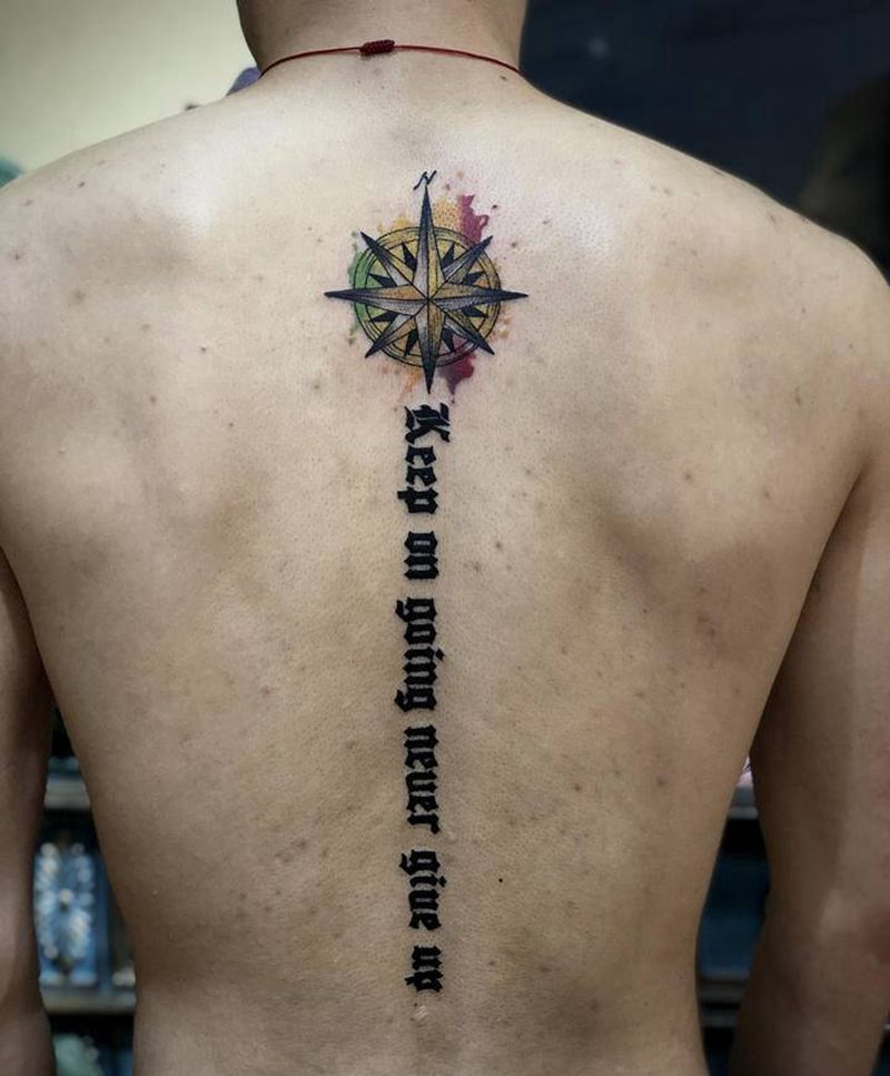 指南针纹身图片_背部纹身图案
