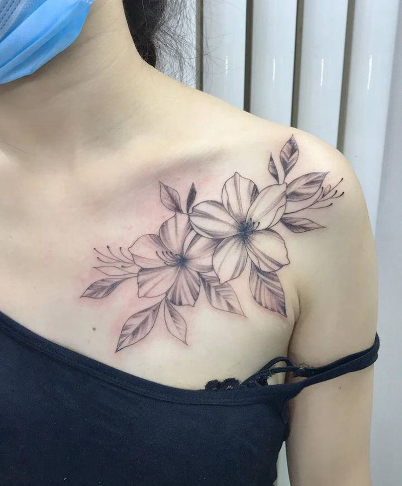 素花纹身纹身图片_胸部纹身图案