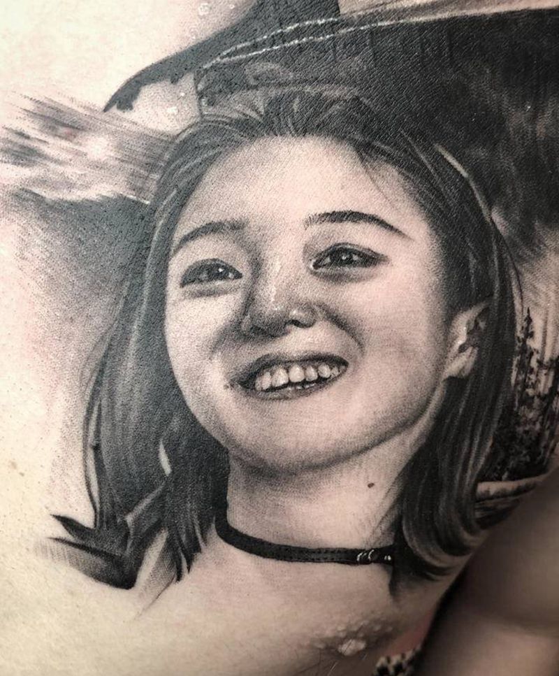 肖像纹身图片_胸部欧美写实纹身图案