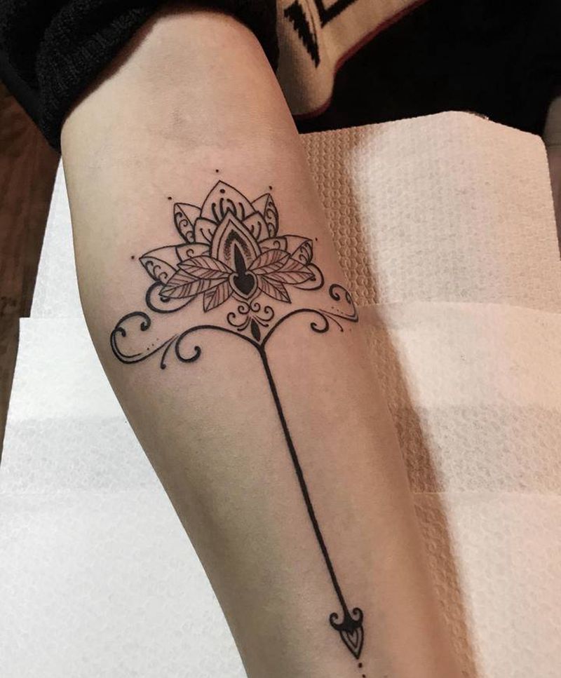 莲花纹身图片_海纳风格纹身图案