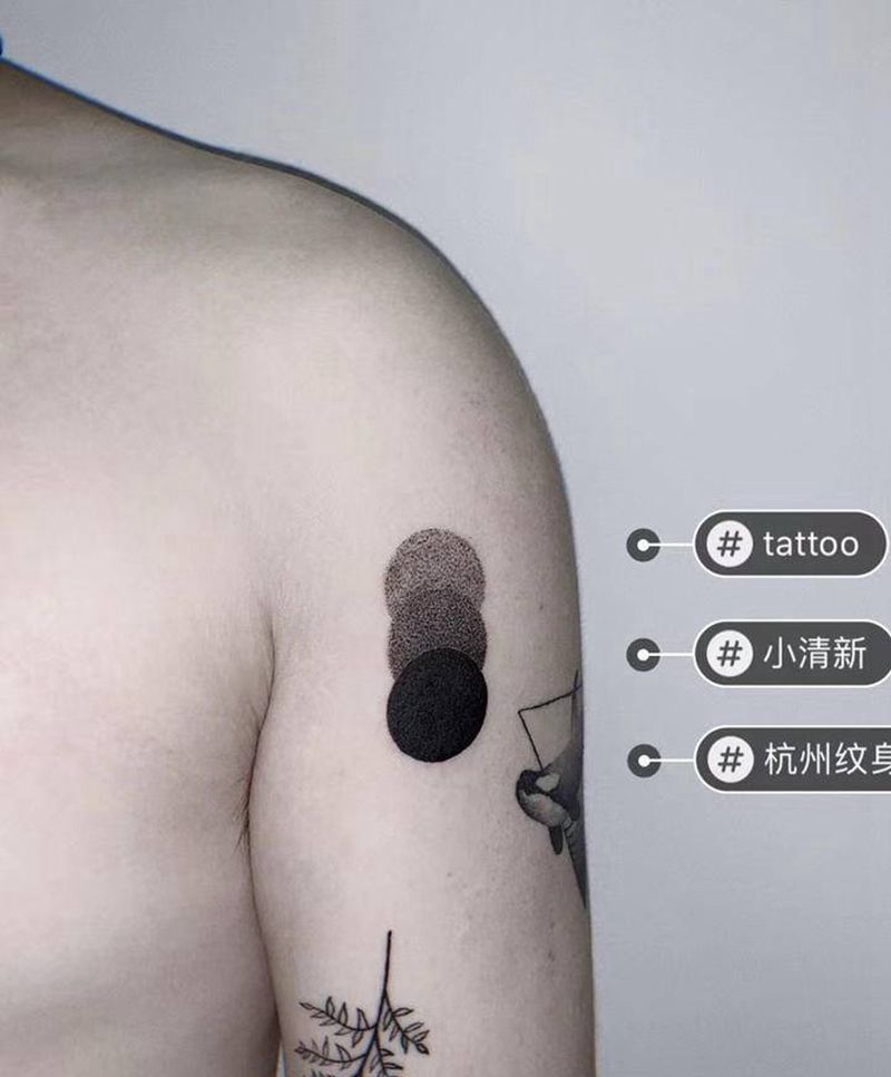 三个圆纹身图片_手臂纹身图案