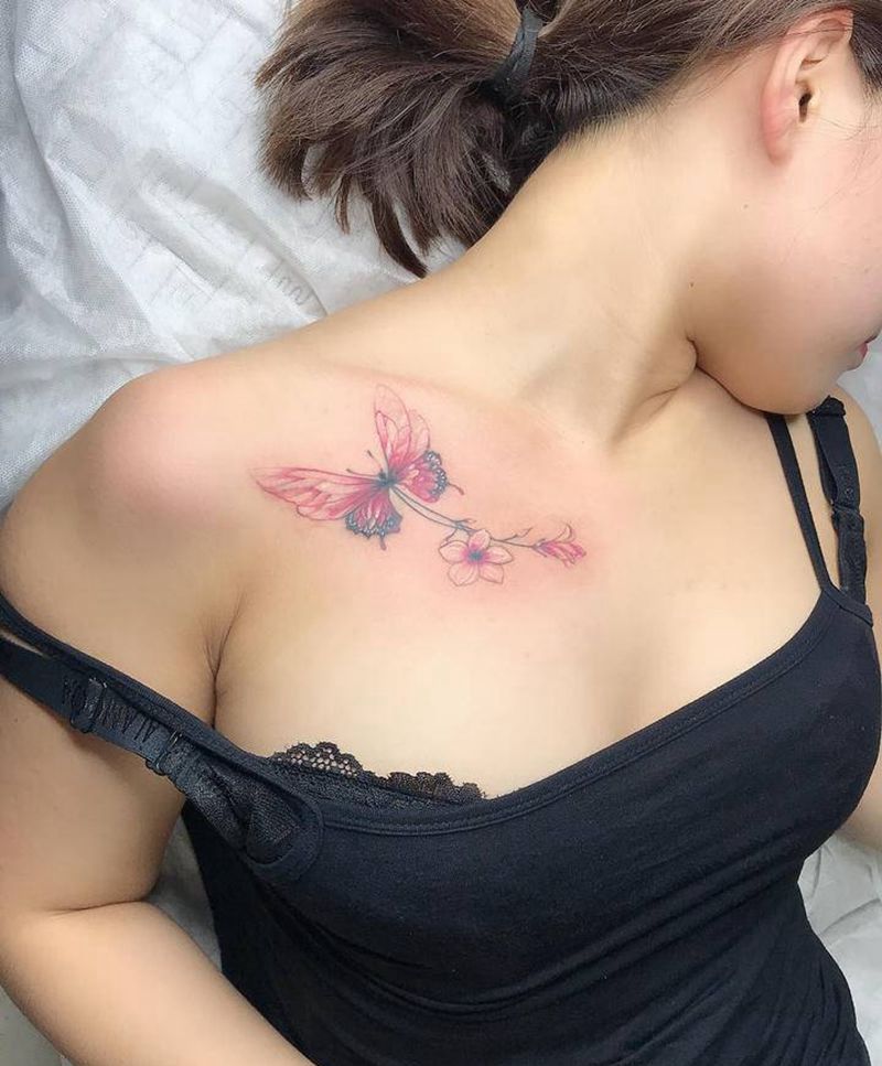 蝴蝶纹身纹身图片_胸部水彩蝴蝶纹身纹身图案