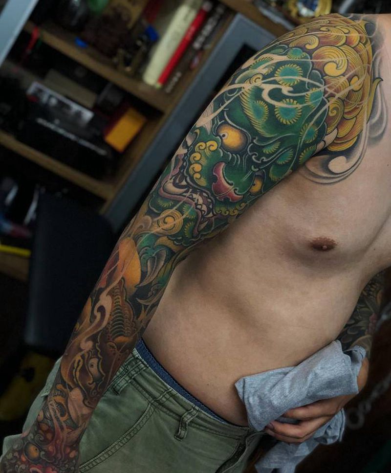 唐狮花臂纹身图片_新传统纹身图案